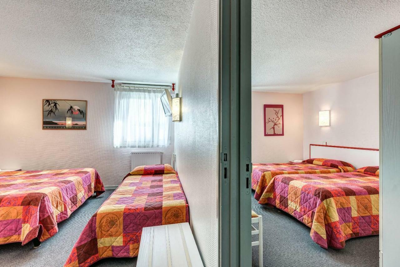 Logis Hotel Le Moulin Des Gardelles Riom Exteriér fotografie